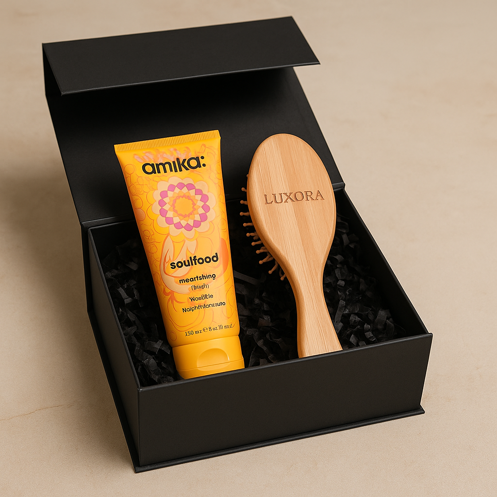 Coffret Luxora – Laque Fixation Légère Fluxus – Amika (296 ml)